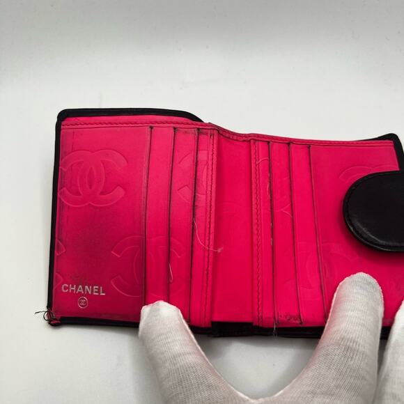 GUC Chanel Cambon Bifold Wallet - Picture 7 of 9